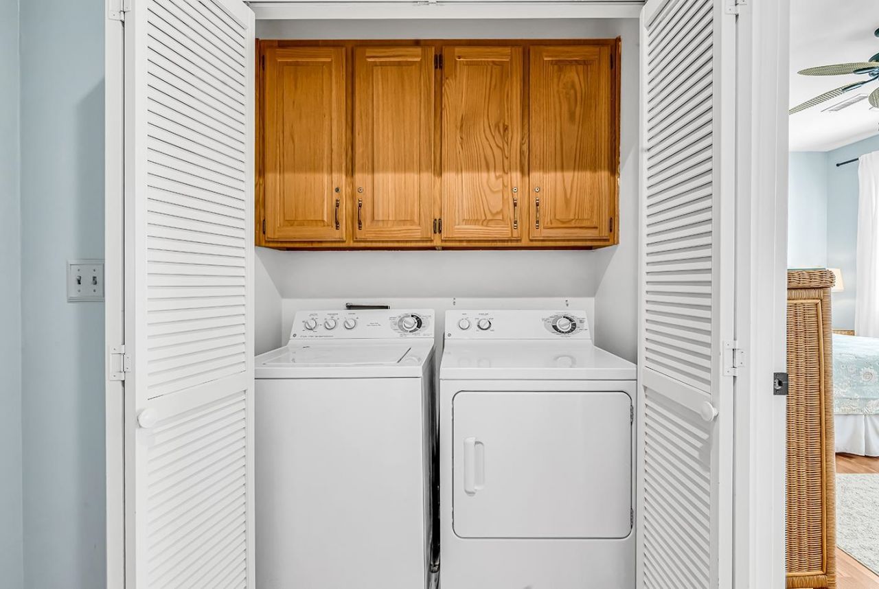 3045 Court St.  Photo 21