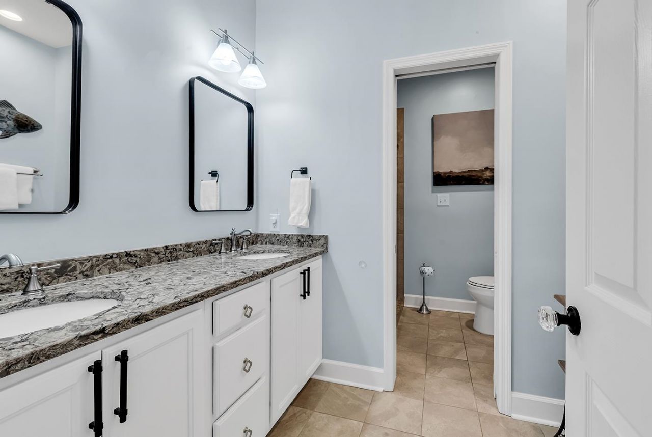 3045 Court St.  Photo 23