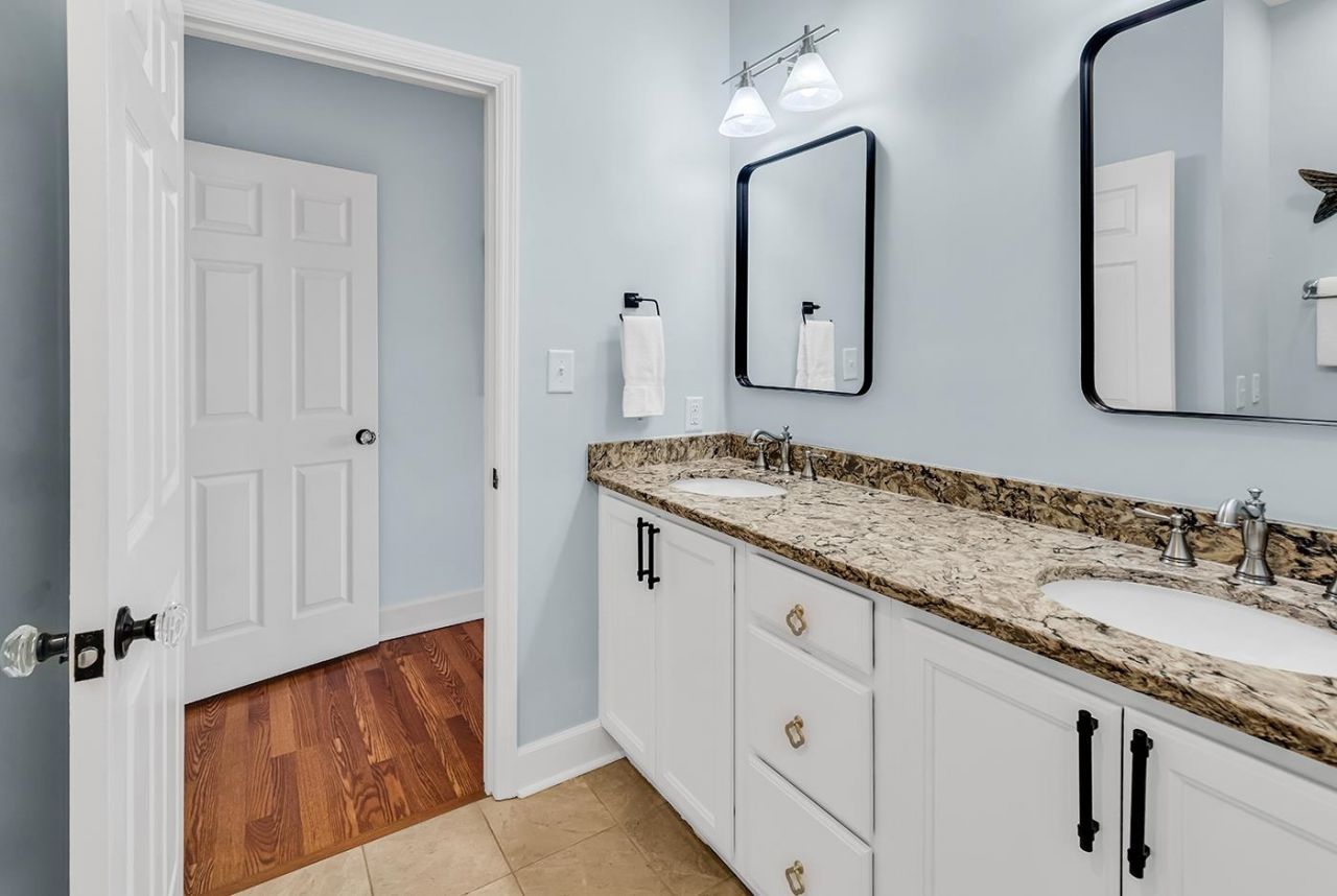 3045 Court St.  Photo 25