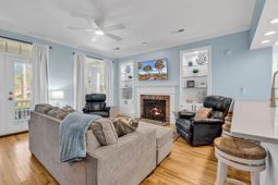 3045 Court St.  photo 4