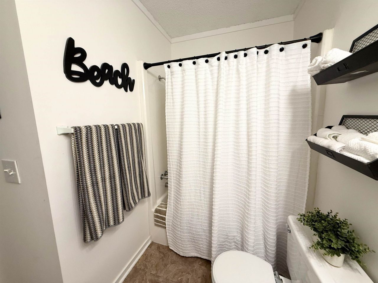 5905 S Kings Hwy. Photo 10