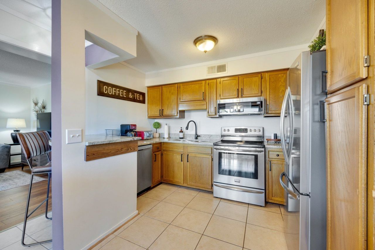 5905 S Kings Hwy. Photo 19