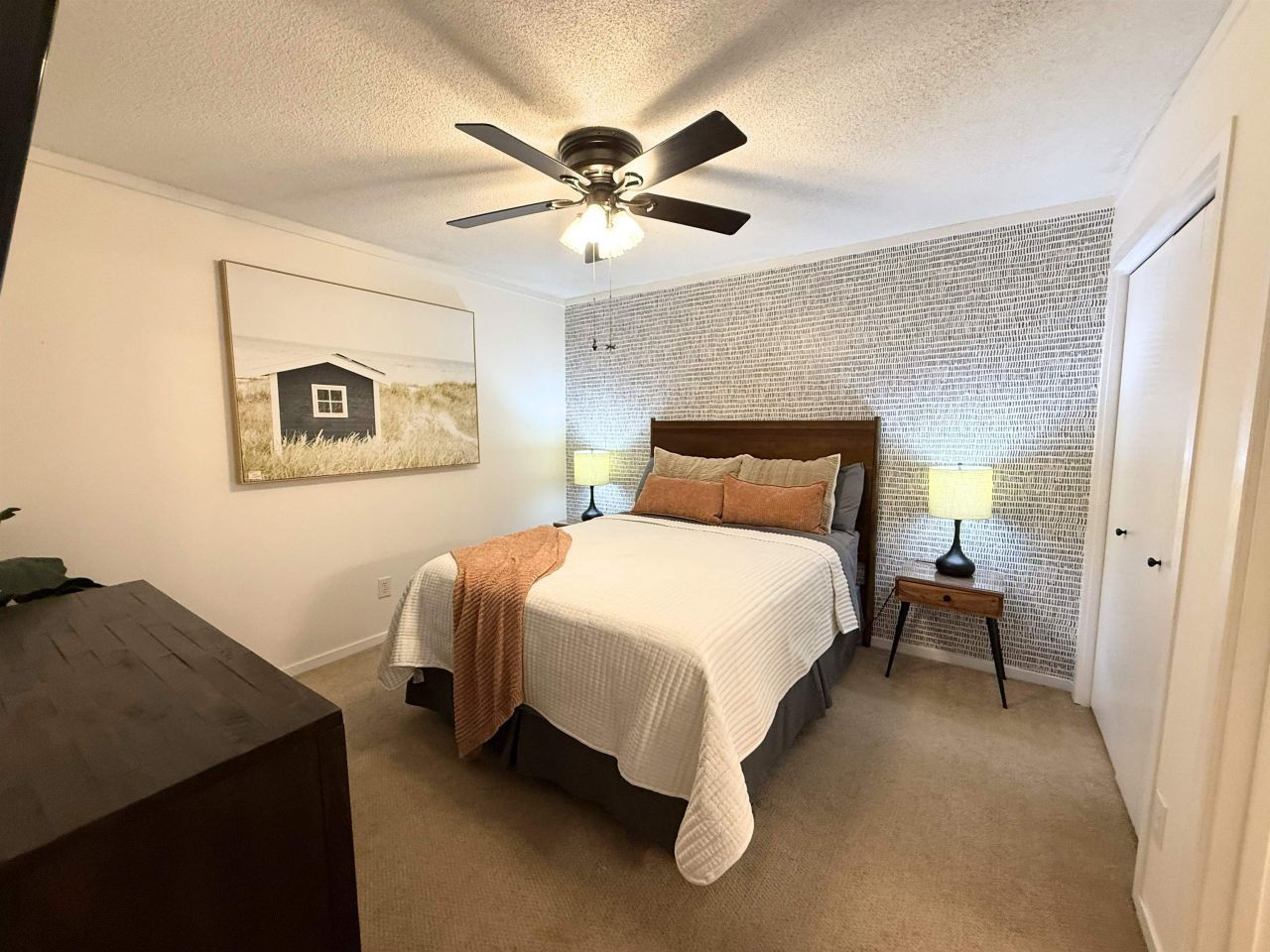 5905 S Kings Hwy. Photo 5