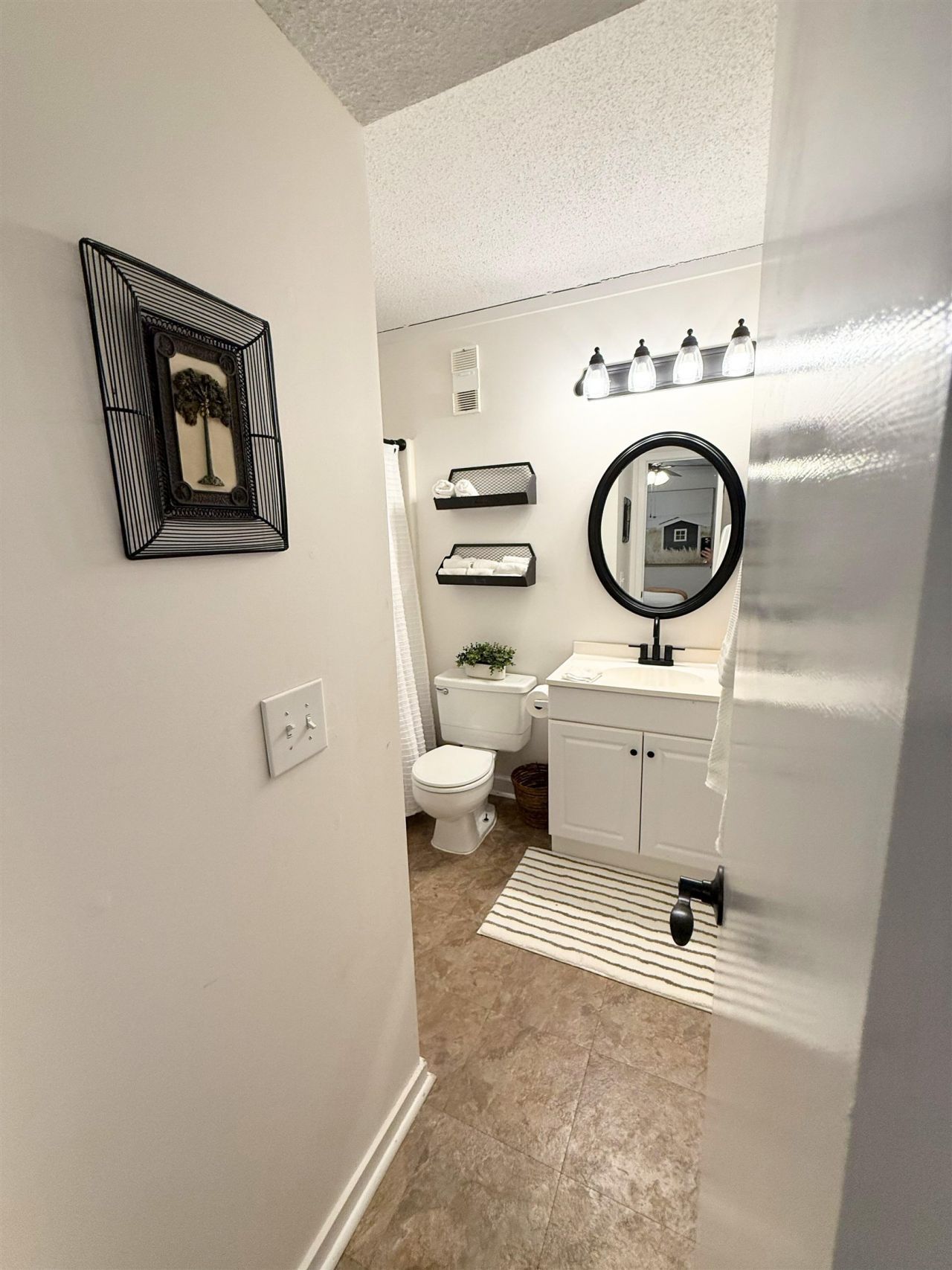 5905 S Kings Hwy. Photo 8