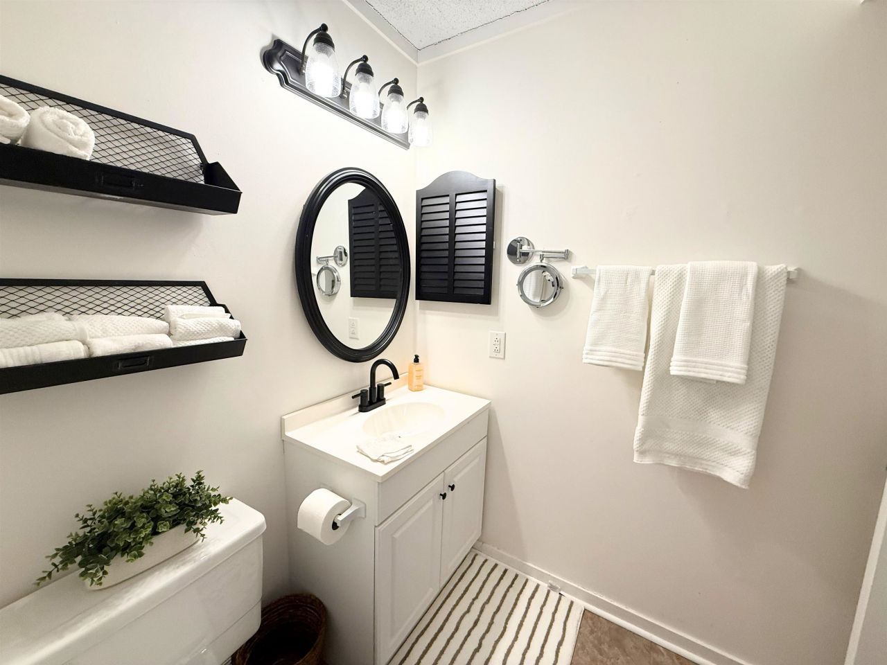 5905 S Kings Hwy. Photo 9