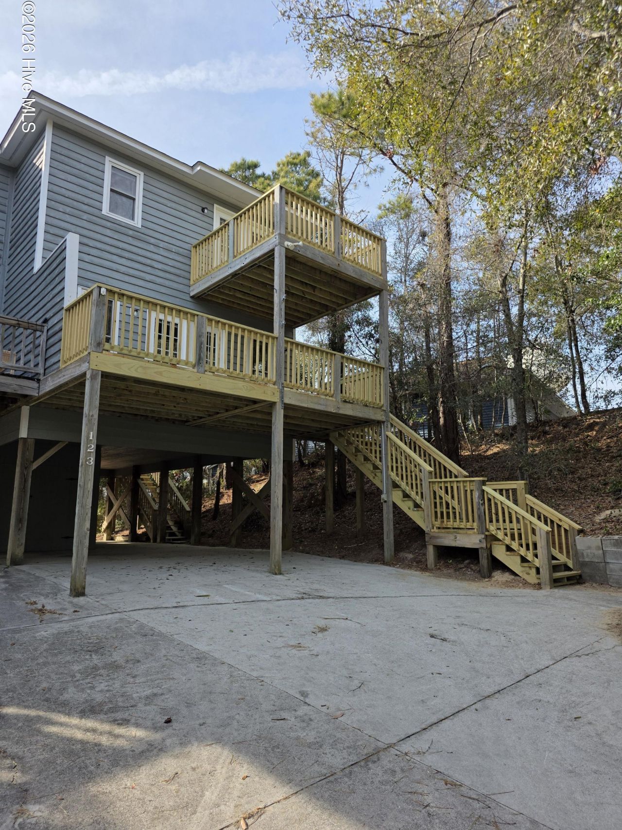 123 Jackson Avenue, Unit B, Emerald Isle, NC 28594 Main Photo
