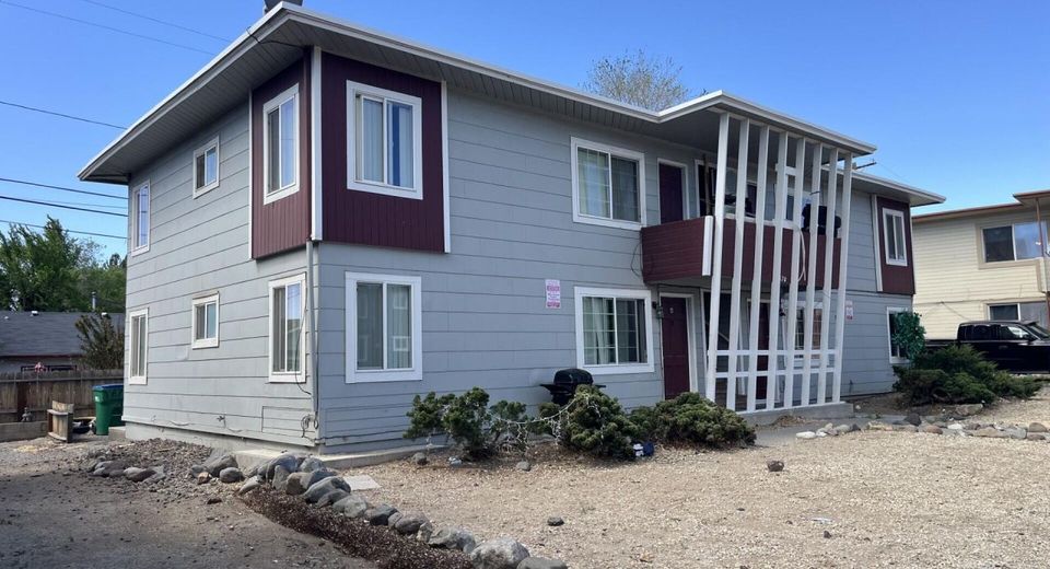 670 Denslowe Drive, Reno, NV 89512 Photo