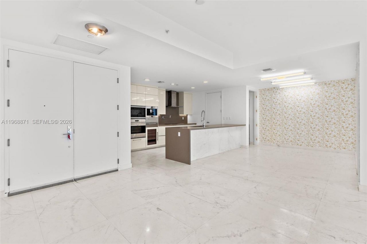 17475 Collins Ave, Unit 703, Sunny Isles Beach, FL 33160 Photo