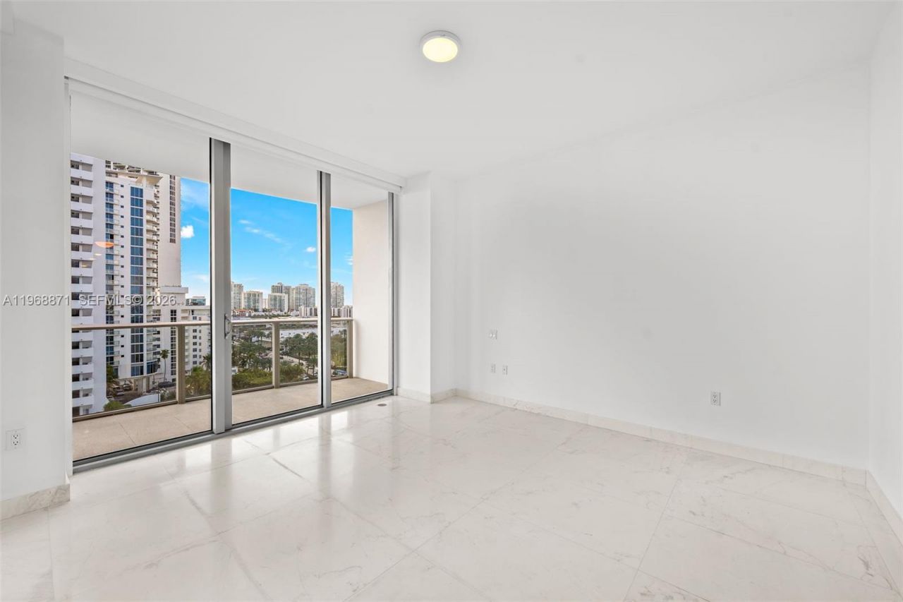 17475 Collins Ave, Unit 703, Sunny Isles Beach, FL 33160 Photo