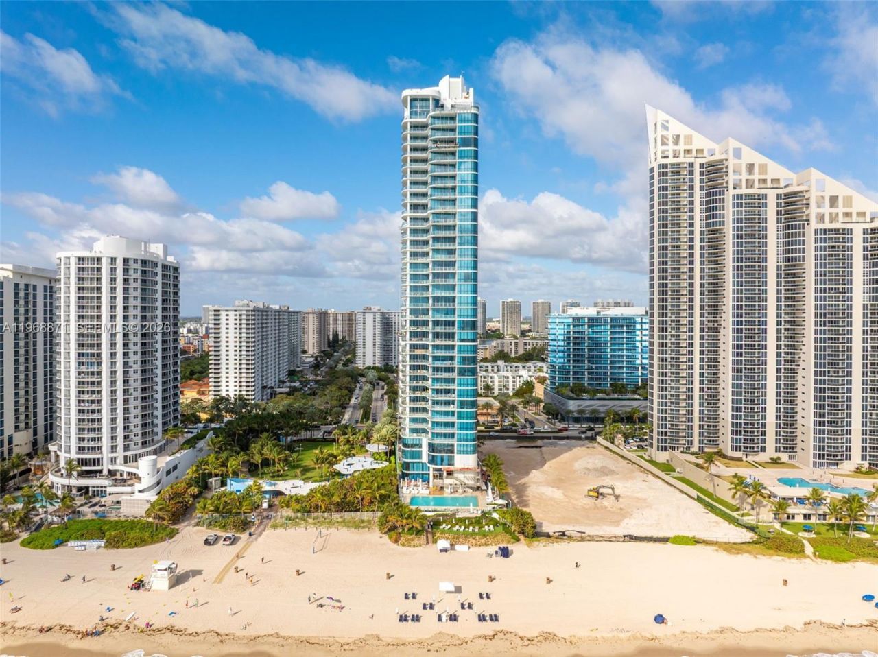 17475 Collins Ave, Unit 703, Sunny Isles Beach, FL 33160 Photo
