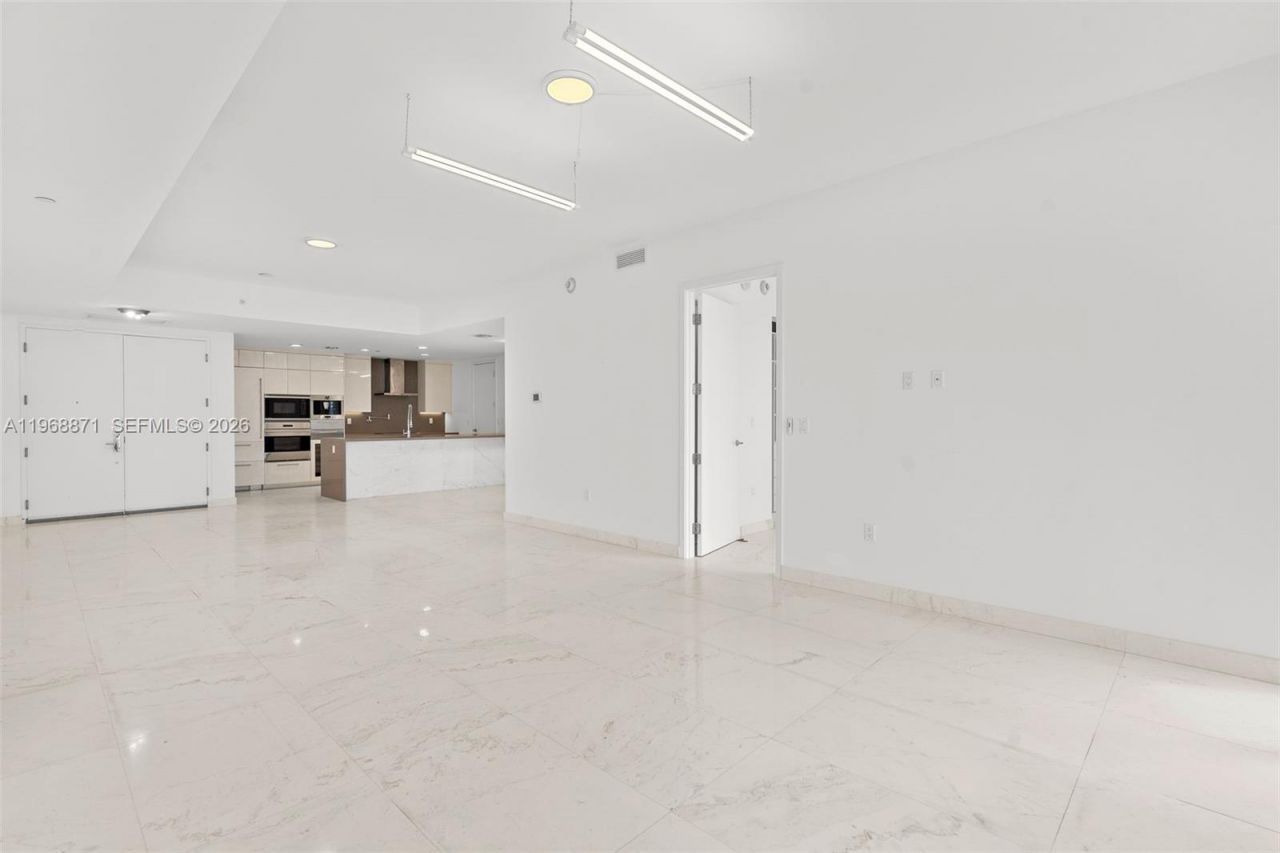 17475 Collins Ave, Unit 703, Sunny Isles Beach, FL 33160 Photo