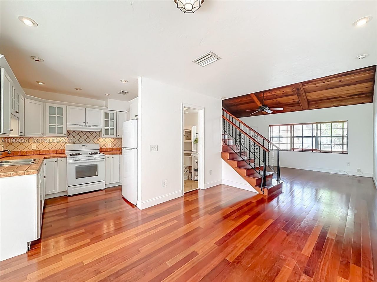 2133 N 14th Ave, Unit 1, Hollywood, FL 33020 Photo