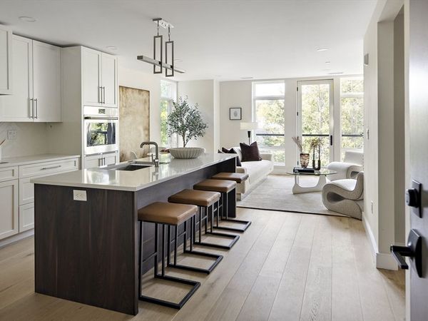 20 Kinmonth Rd, Unit 4, Newton, MA 02468