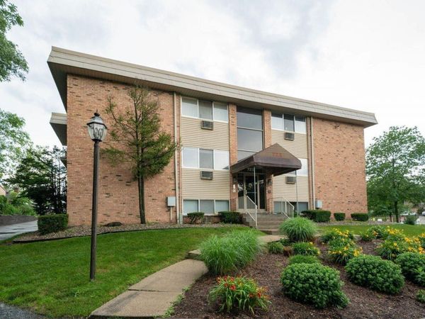 722 W Kilgore Road, Unit 301, Kalamazoo, MI 49008