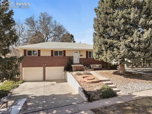 2208 Warwick Lane, Colorado Springs, CO 80909 Main Photo