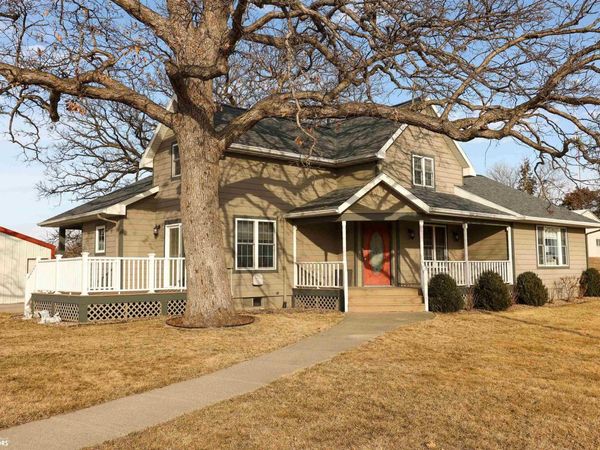 2271 Wagon Rd., Panora, IA 50216