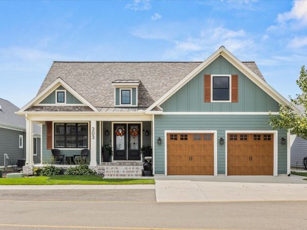 303 Leeward Way, Ottawa, IL 61350