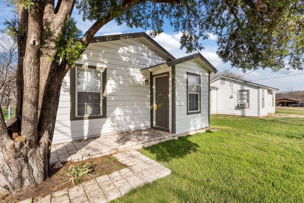 309 Hallvale Drive, White Settlement, TX 76108 Main Photo