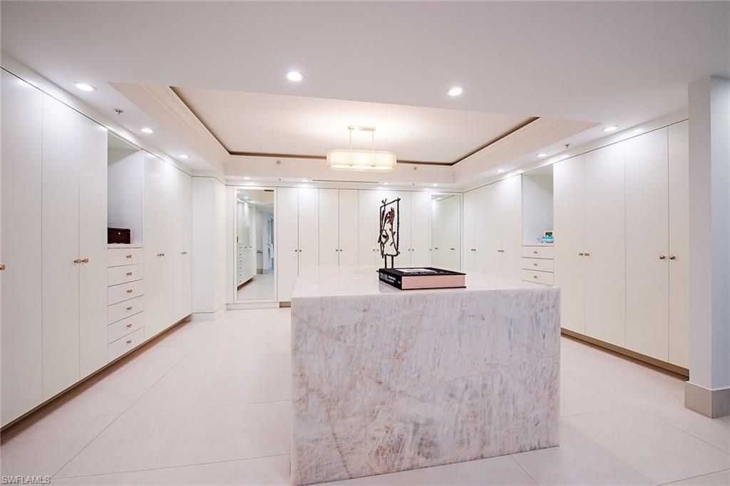 9235 Gulf Shore Dr, Unit TL2, Naples, FL 34108 Photo