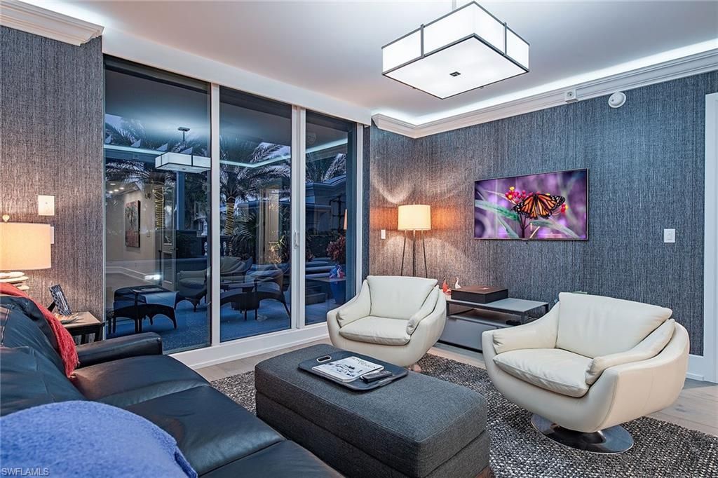 9235 Gulf Shore Dr, Unit TL2, Naples, FL 34108 Photo