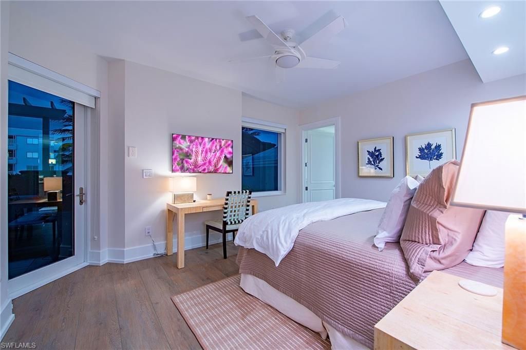 9235 Gulf Shore Dr, Unit TL2, Naples, FL 34108 Photo