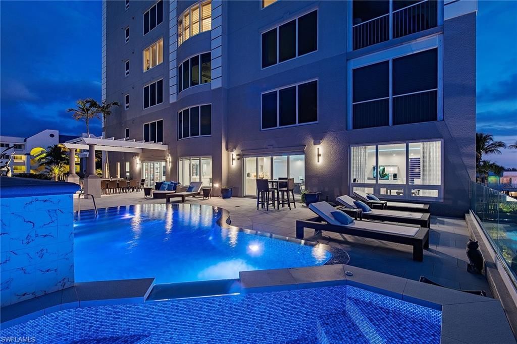 9235 Gulf Shore Dr, Unit TL2, Naples, FL 34108 Photo