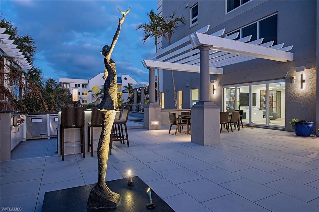 9235 Gulf Shore Dr, Unit TL2, Naples, FL 34108 Photo