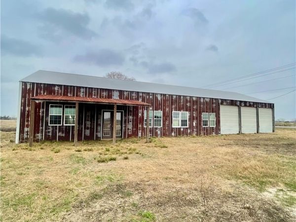 218 Fm 710 , Ganado, TX 77962