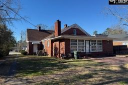 630 Highland Street photo 4