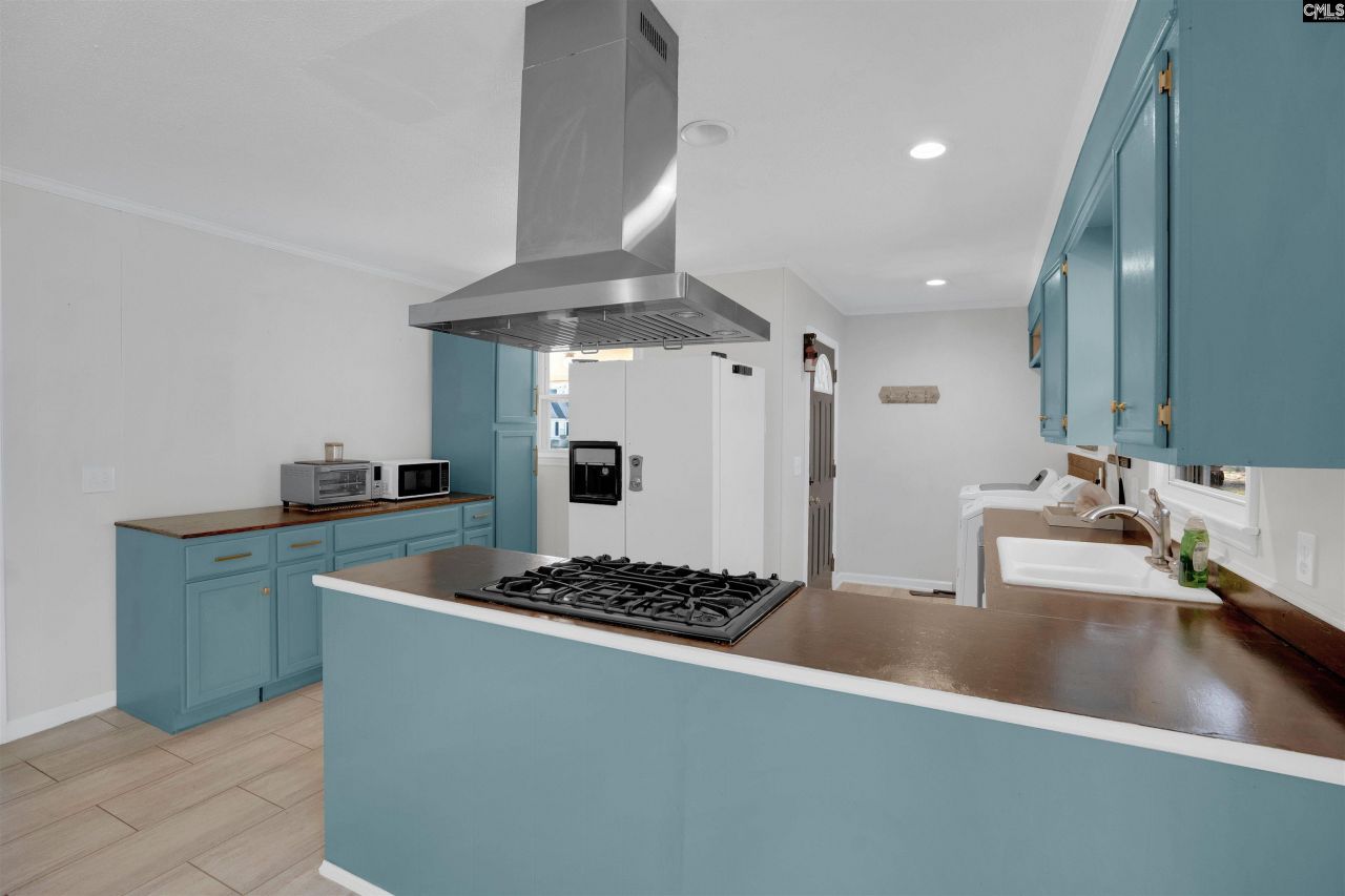 131 Laurel Drive  Photo 8