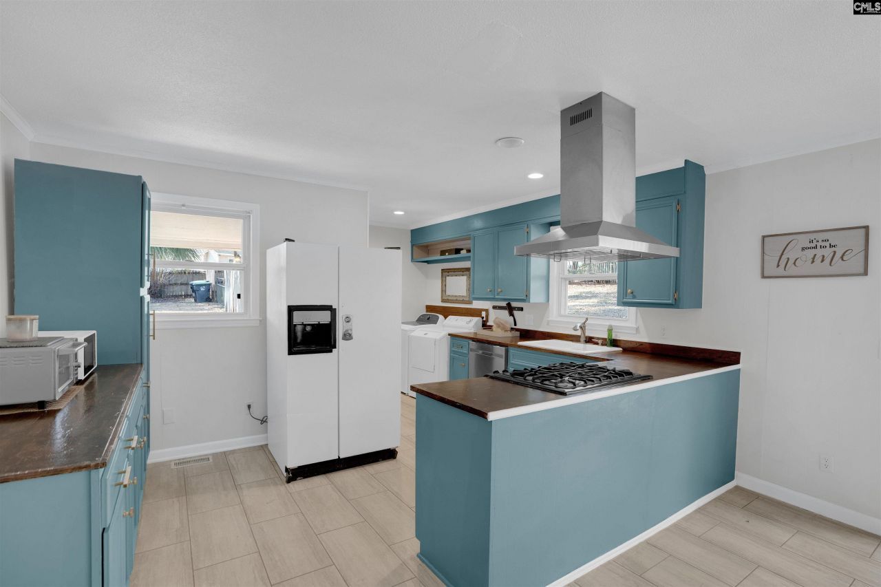 131 Laurel Drive  Photo 9