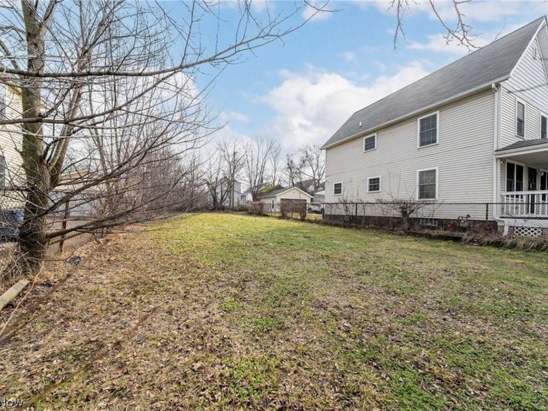 2637 E 110th Street, Cleveland, OH 44104 Photo 33