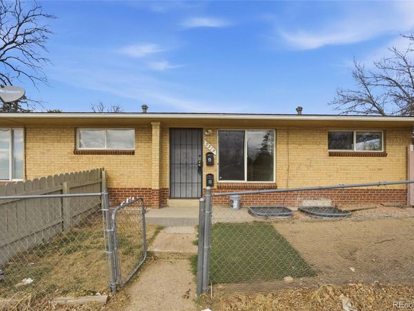 9501 E 11th Avenue , Aurora, CO 80010