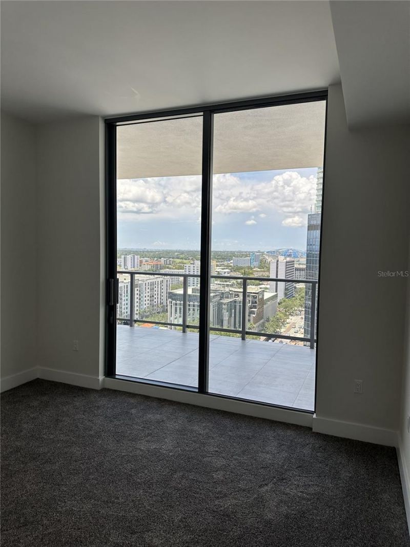 275 1st Ave S, Unit 2007, Saint Petersburg, FL 33701 Photo