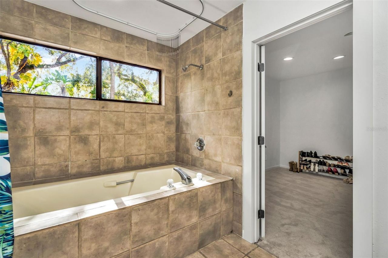 12211 Twin Branch Acres Road, Tampa, FL 33626 Photo