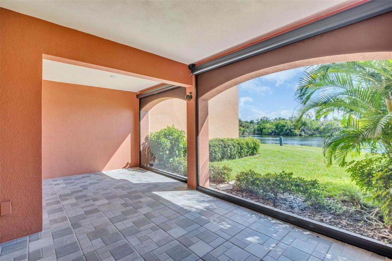 11 Franklin Court S, Unit C, Saint Petersburg, FL 33711 Photo