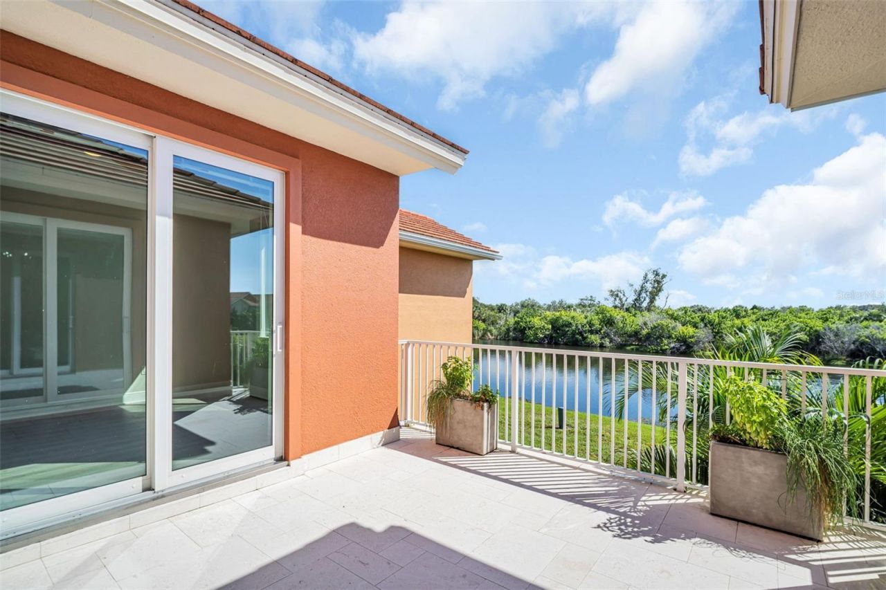 11 Franklin Court S, Unit C, Saint Petersburg, FL 33711 Photo