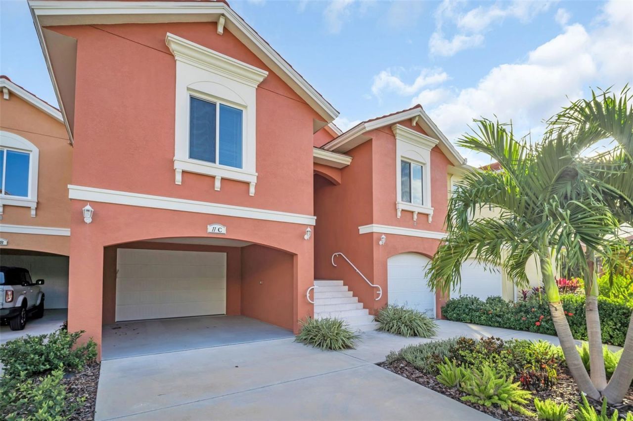 11 Franklin Court S, Unit C, Saint Petersburg, FL 33711 Photo