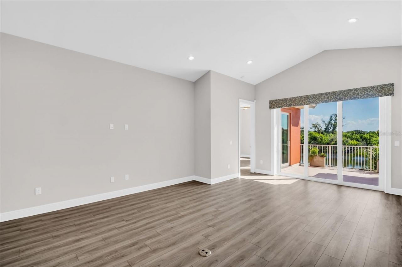 11 Franklin Court S, Unit C, Saint Petersburg, FL 33711 Photo