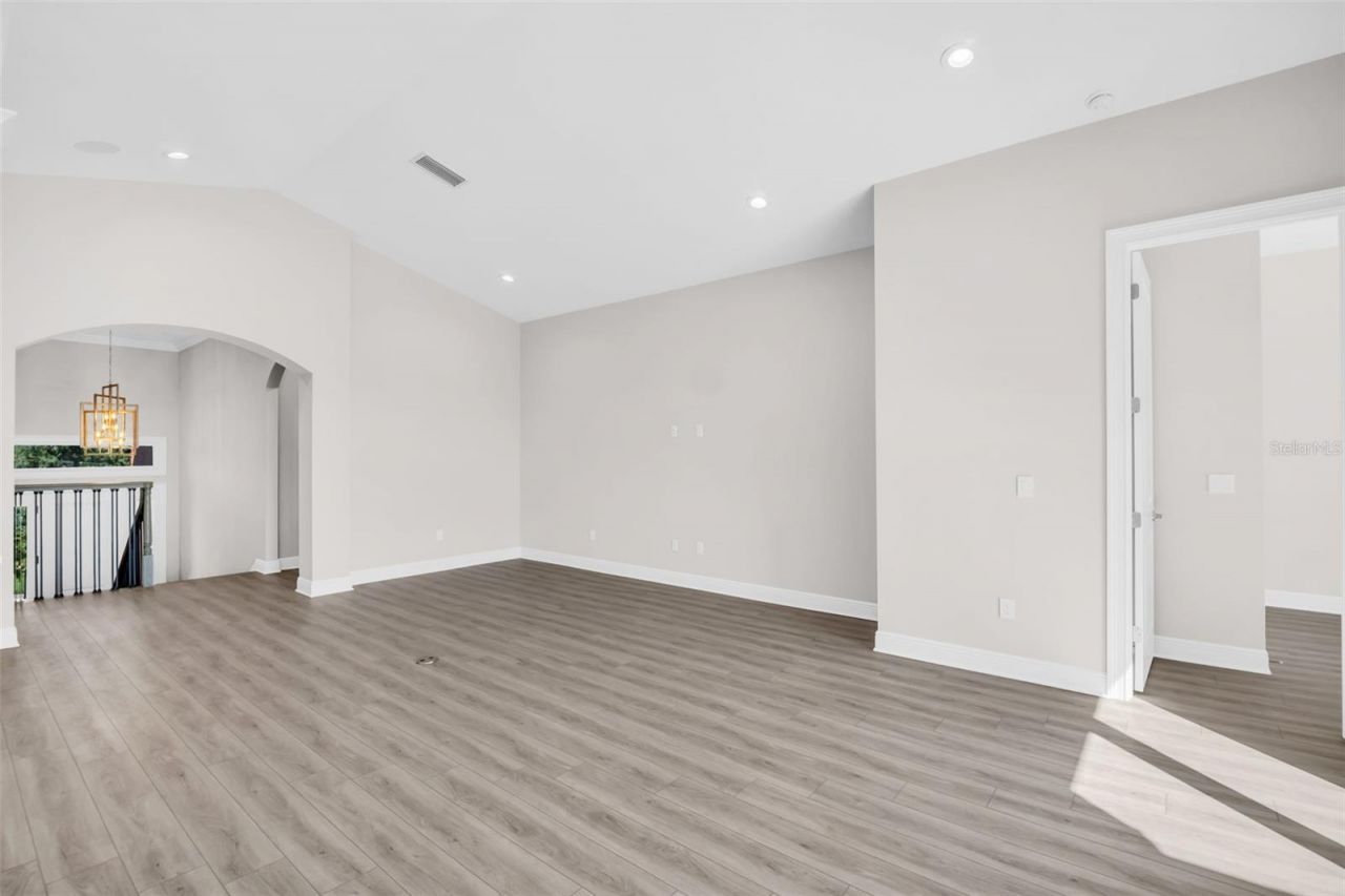 11 Franklin Court S, Unit C, Saint Petersburg, FL 33711 Photo