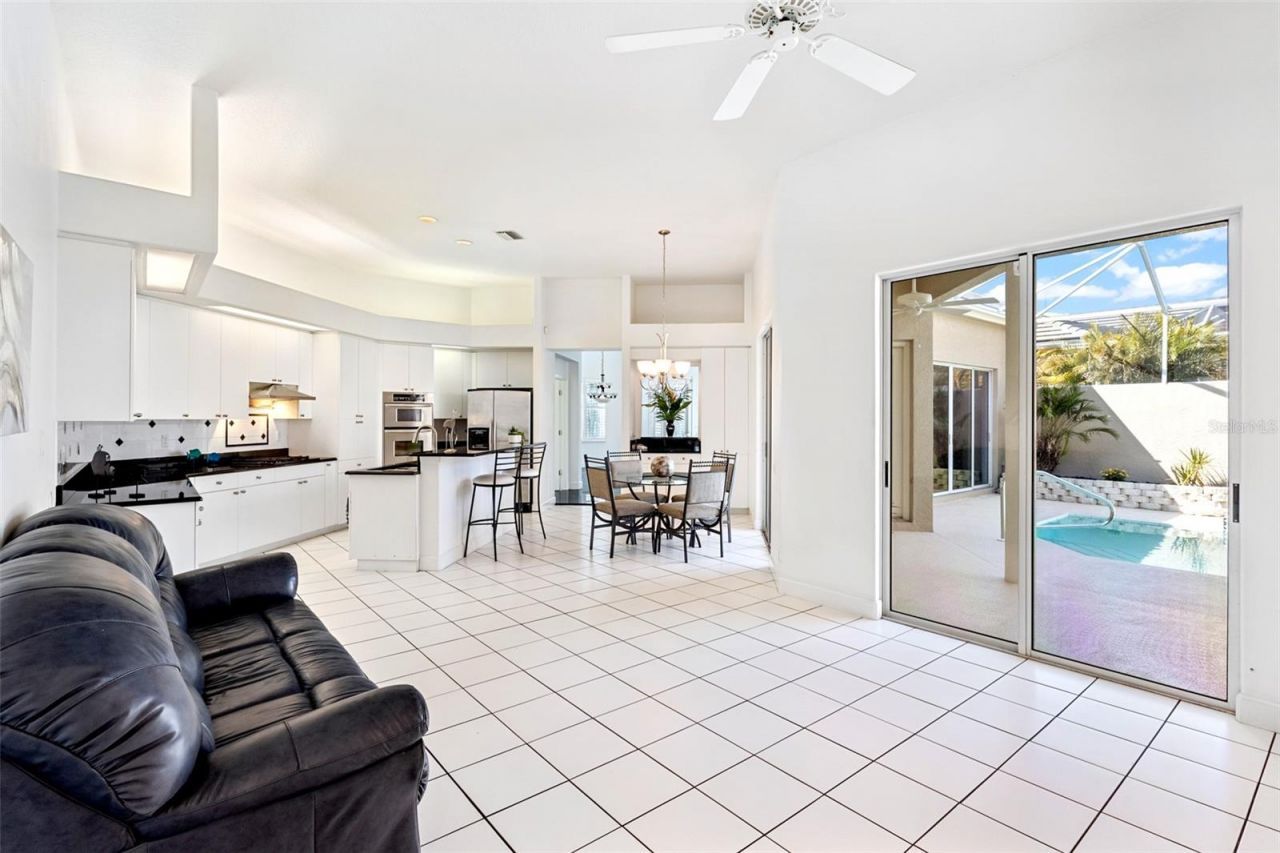 8732 54th Avenue E, Bradenton, FL 34211 Photo