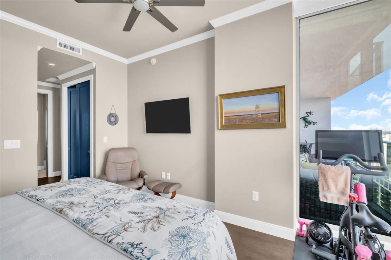 100 1st Avenue N, Unit 3404, Saint Petersburg, FL 33701 Photo