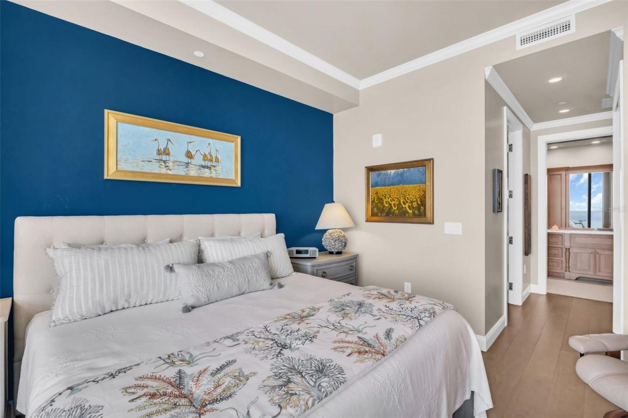 100 1st Avenue N, Unit 3404, Saint Petersburg, FL 33701 Photo