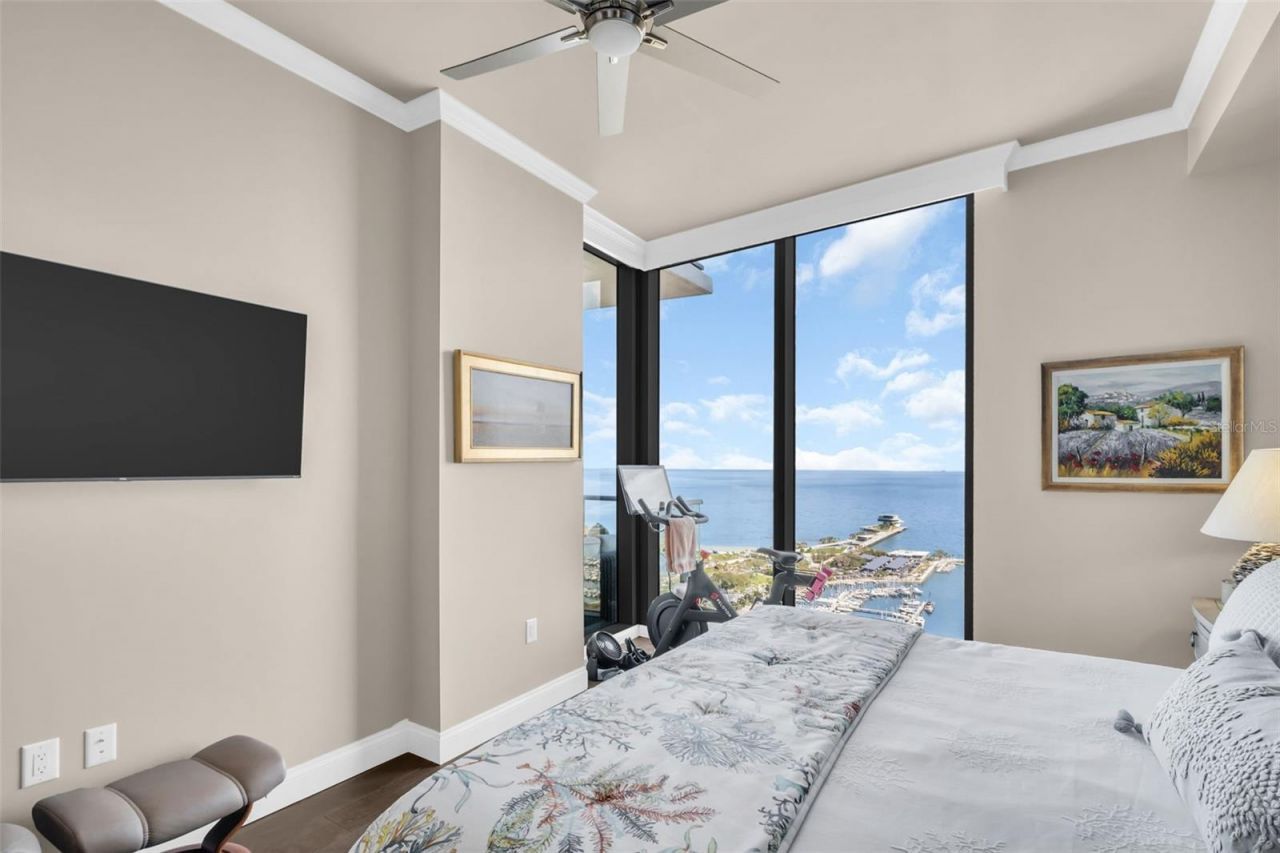 100 1st Avenue N, Unit 3404, Saint Petersburg, FL 33701 Photo