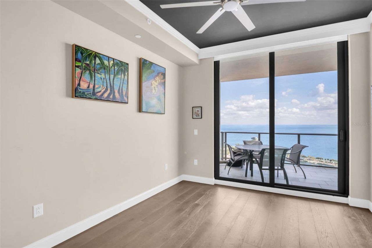 100 1st Avenue N, Unit 3404, Saint Petersburg, FL 33701 Photo