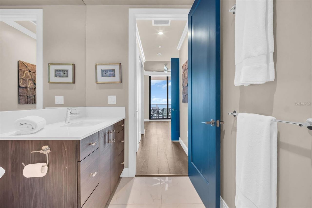 100 1st Avenue N, Unit 3404, Saint Petersburg, FL 33701 Photo