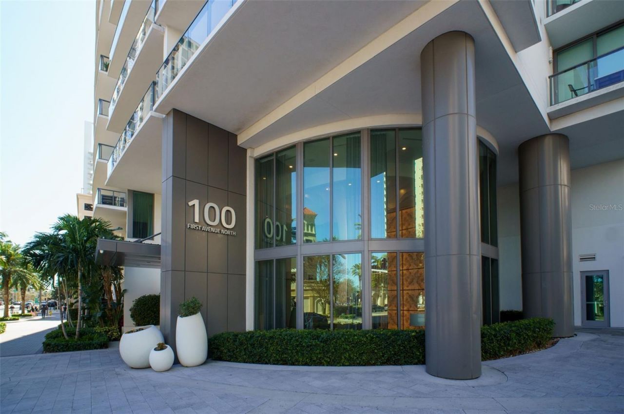 100 1st Avenue N, Unit 3404, Saint Petersburg, FL 33701 Photo