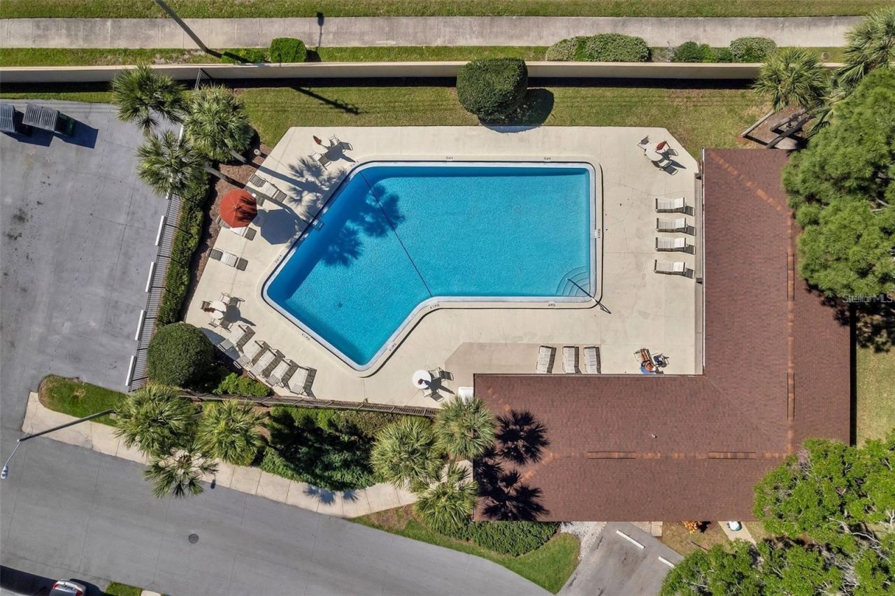 2682 Sabal Springs Circle, Unit 204, Clearwater, FL 33761 Photo