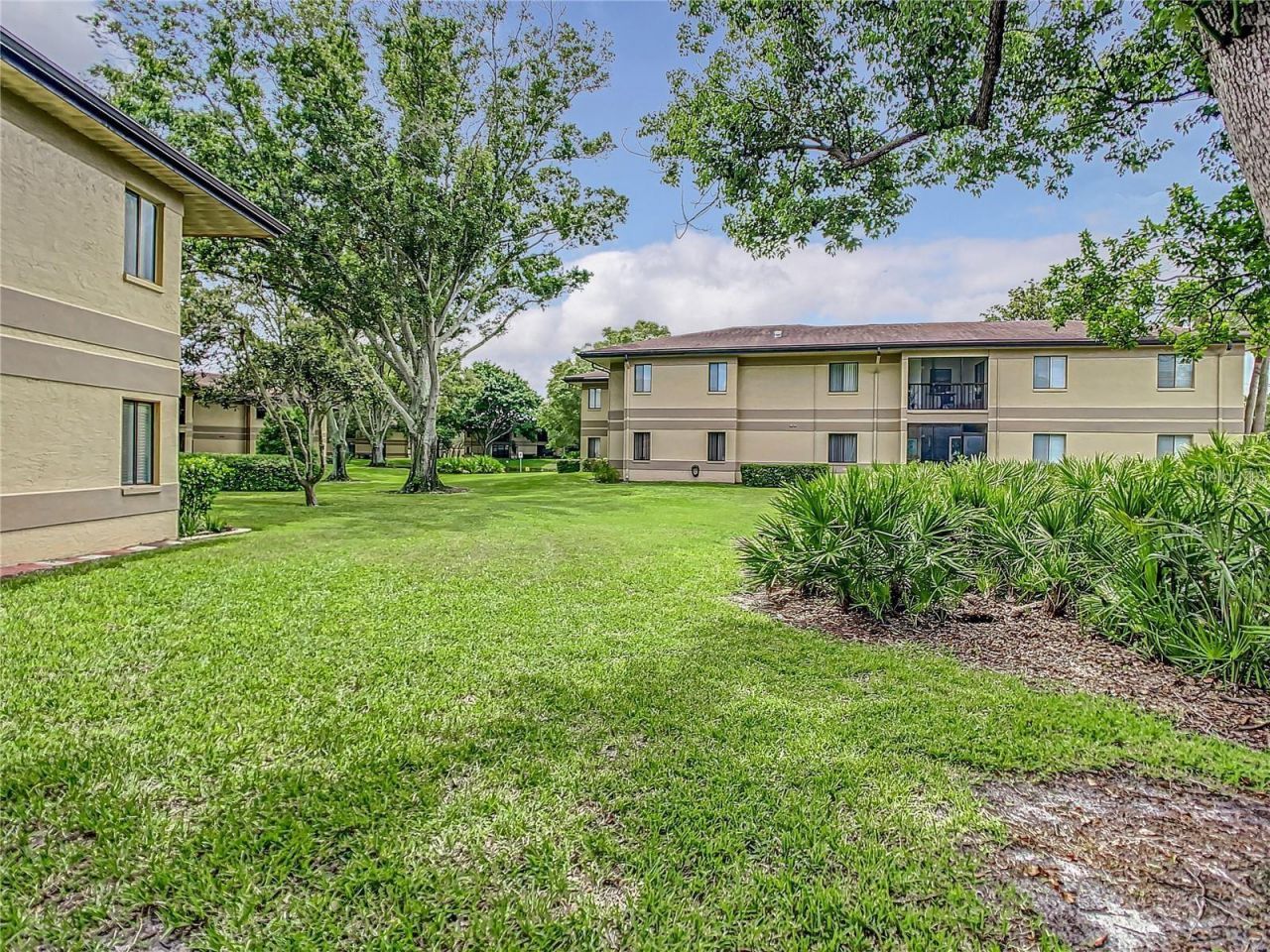 2682 Sabal Springs Circle, Unit 204, Clearwater, FL 33761 Photo