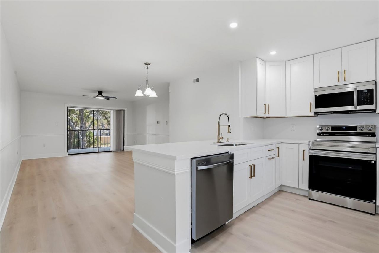 2682 Sabal Springs Circle, Unit 204, Clearwater, FL 33761 Photo